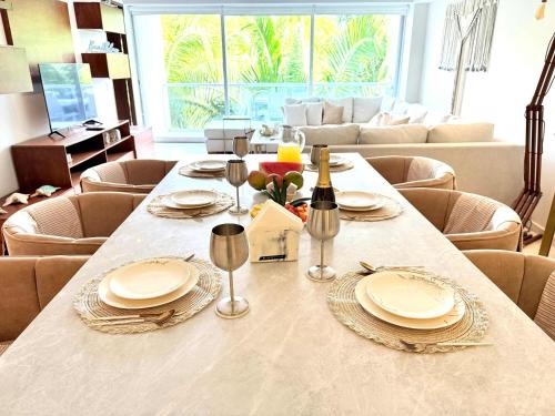 Emiliano Zapata Apartamento | Bolongo 2BR your exclusive oceanfront escape