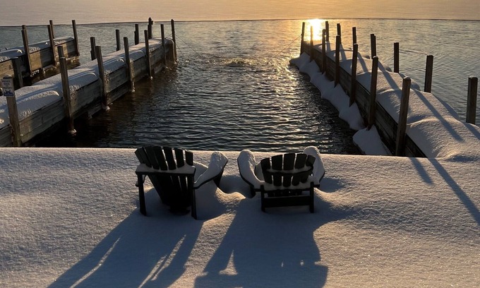 Bolton Landing Casa | Bolton Landing Compound|18 Beds|Hot Tub|Dock Slip|Pet Friendly|