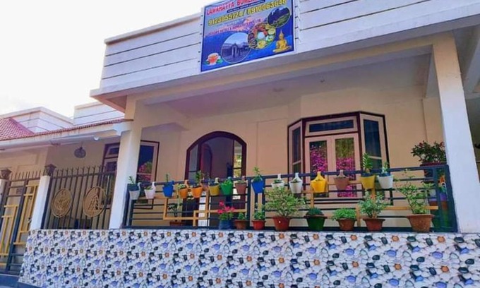 Turuk Cabina | Bomzan Homestay by StayApart