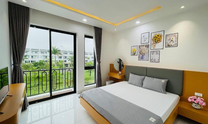 Huong Thuy Apartamento | Bon's Homestay - NGUYÊN CĂN 3 phòng ngủ - Hai mặt tiền - Bãi đỗ xe có mái che miễn phí