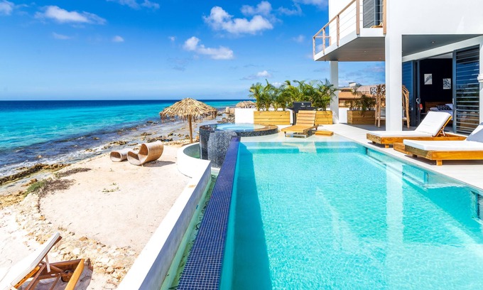 Kralendijk Casa | Bonaire Beach Villas - Villa 3 - Brand New Ultra luxurious villa!