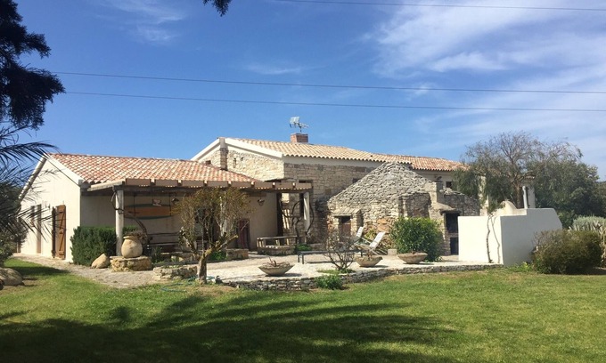 Bonifacio Casa | Bonifacio between sea and countryside, 300 m from Ciappili beach, 600m from Spérone