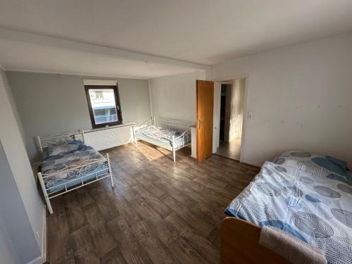 Limperich Apartamento | Bonn-Beuel Ferienwohnung mit Parkplätzen