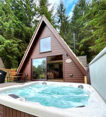 South Laggan Chalet De Esquí | Bonnie Lodge-Lochside Location with Hot Tub