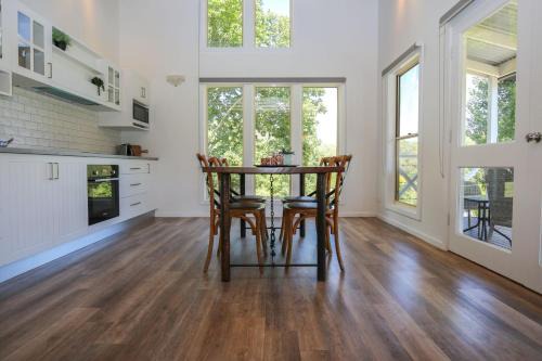 Wandiligong Casa | Bonnie's Cottage - Peaceful retreat
