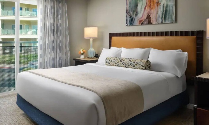 Lawrence Welk Resort Village Apartamento | Book NOW! 1 or 2 bedroom villa or suites in lovely Escondido upon availability