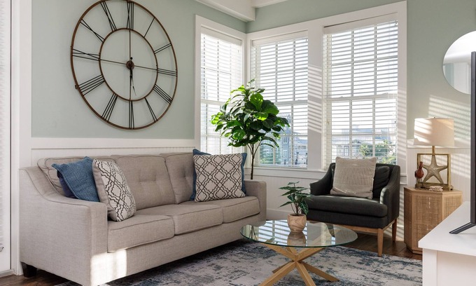 Cinnamon Shore Condominio | Book 'Walk to the Beach,’ a Classic 1-BR Condo@Cinnamon Shore w/ Amenities!