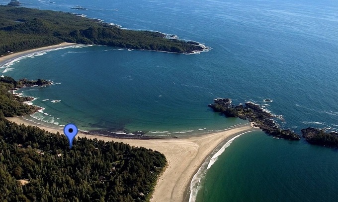 Tofino Cabina | Reserve su Chesterman Beach Cottage 90 pies a la playa hoy!