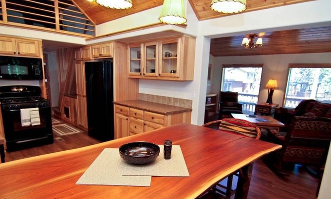 Ashland Cabina | # 47 y 48 Hyatt Lake Compound - Capacidad 9