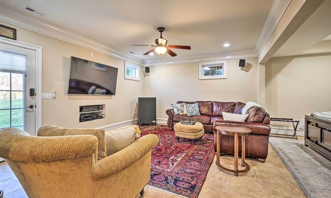 Mount Lena Apartamento | Boonsboro Studio w/ Wood-Burning Fire Pit!