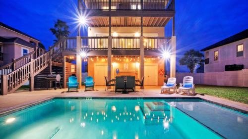 Port Aransas Casa | Boots Beaches AvantStay Golf Cart Brd Walk
