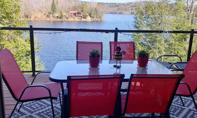 Duhamel Casa | Bord de L'eau Lac Gagnon. Sports Nautiques, Pêche et Randonnée Dans le Parc