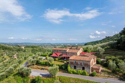 Mastiano Apartamento | Borghetto Gaddini - Gli Inglesi Deluxe Apartment - Panoramic view and pool