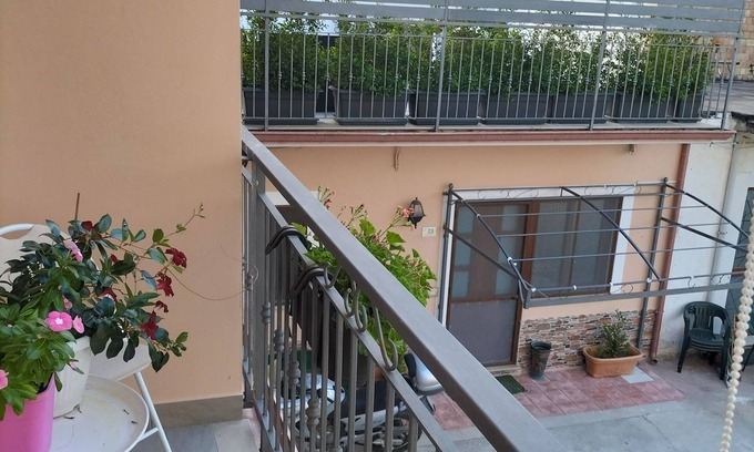 Locri Cama Y Desayuno | Borghetto Verde