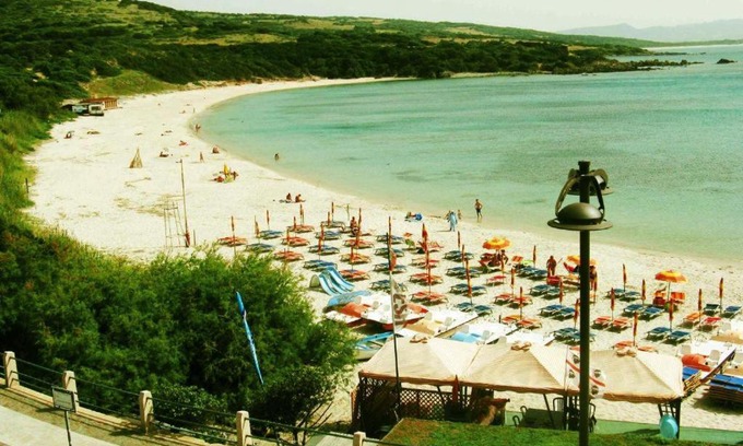 Trinita d'Agultu e Vignola Apartamento | Borgo Spiaggia Isola Rossa