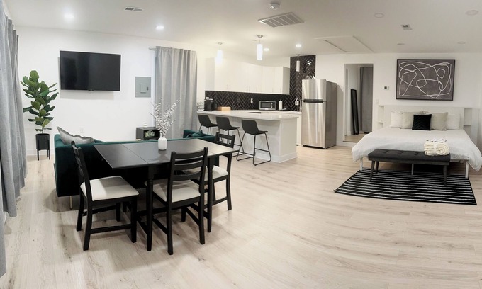 Murfreesboro Casa | Boro Oasis - Your Peaceful Modern Retreat, 5 min to MTSU and 35 min to Nashville