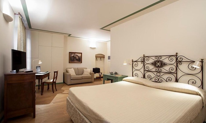 Vimercate Cama Y Desayuno | Borromeo Rooms Bed & Living
