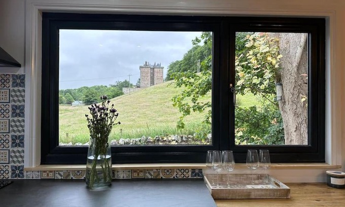 Gorebridge Casa | Borthwick Farm Cottage Pottery