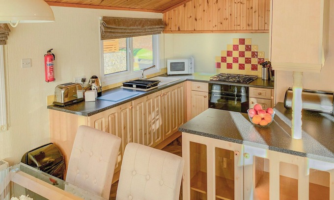 Carnforth Chalet De Esquí | 3 bedroom accommodation in Carnforth