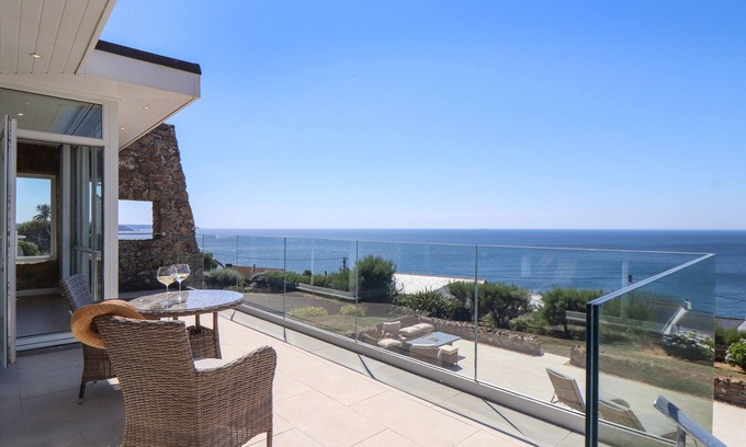 Porthleven Casa | BOSCREGAN, family friendly, country holiday cottage in Porthleven