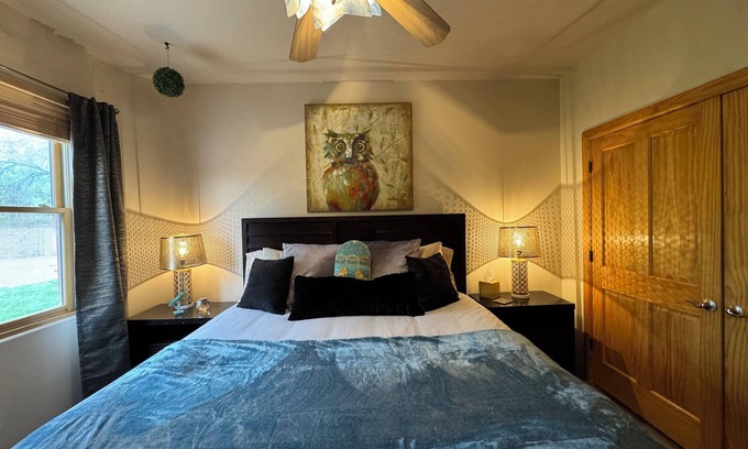Albuquerque Casa | BOSQUE OASIS 2.5 Miles from Balloon Fiesta Park