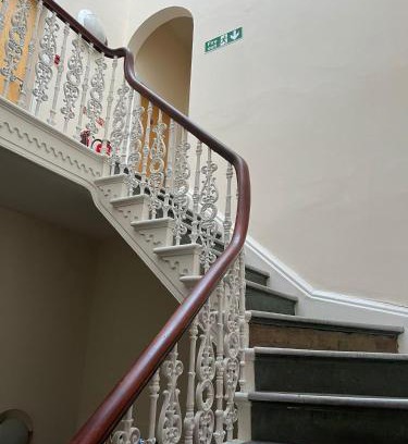 Belfast City Centre Hostal | Botanic Avenue Hostel less than a mile from the City Centre