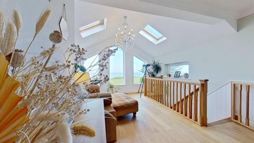 Kingsgate Casa | Botany Bay Beach House - Stunning Sea Views