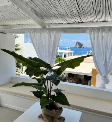 Panarea Cama Y Desayuno | Bottari Rooms Panarea