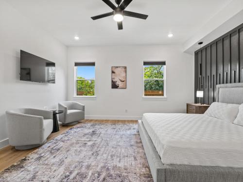 Cedar Crest Casa | Bottom District Skyline Retreat