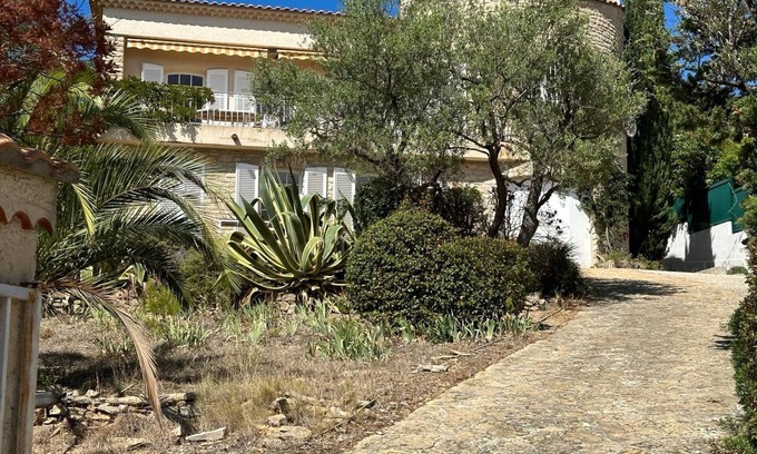 Bandol Apartamento | Bottom villa, sea view, private parking