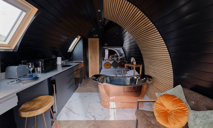 Achmelvich Cabina | Boujee Glamping Pod on the North Coast 500 Route