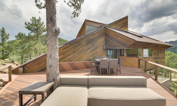 Boulder Casa | Boulder Barrett House on Mtn Peak with Hot Tub