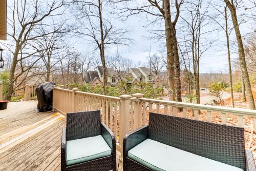 Lake Harmony Casa | Boulder Lake Access Townhome with Deck!