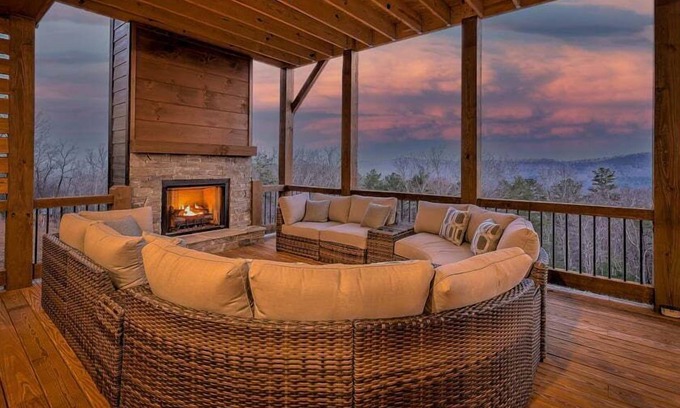 Morganton Cabina | Boundless Views - Pet Friendly | Hot Tub | Panoramic Mountain Views
