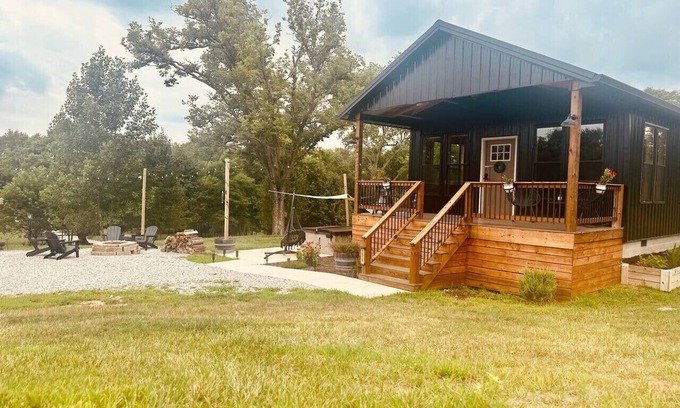 Lawrenceburg Casa | Bourbon Barrel Cottages #4 on Ky. Bourbon Trail