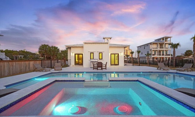 Gulf Pines Casa | Bourbon Breeze by Five Star Properties
