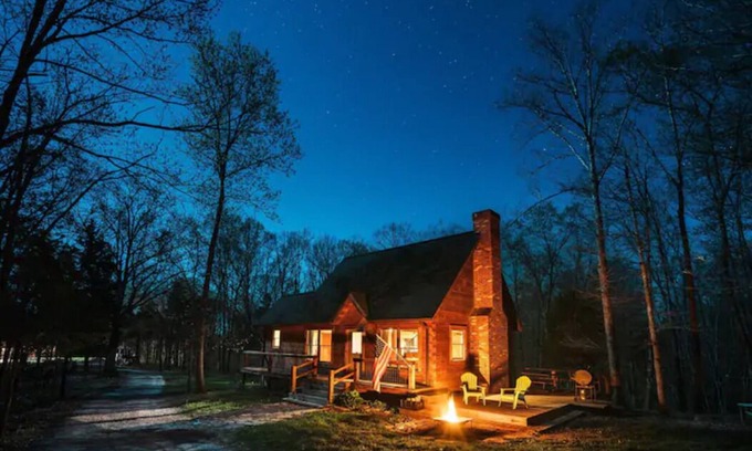 Mount Eden Cabina | Bourbon Country Cabin Loft style cabin, great location to visit KY distilleries