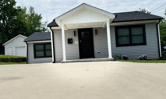 Lebanon Casa | Bourbon Trail Bungalow