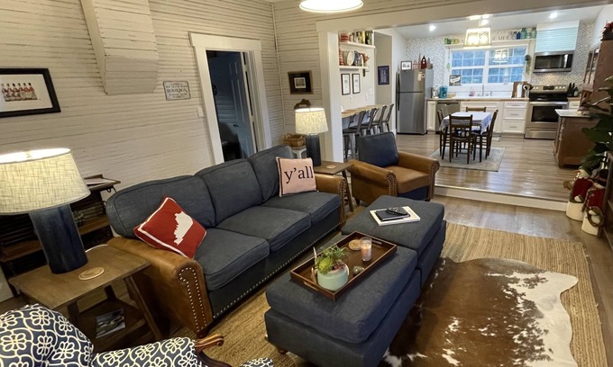 Chaplin Otro | Bourbon Trail & Relaxing rural spot. Restored Farmhouse on 22 private acres.