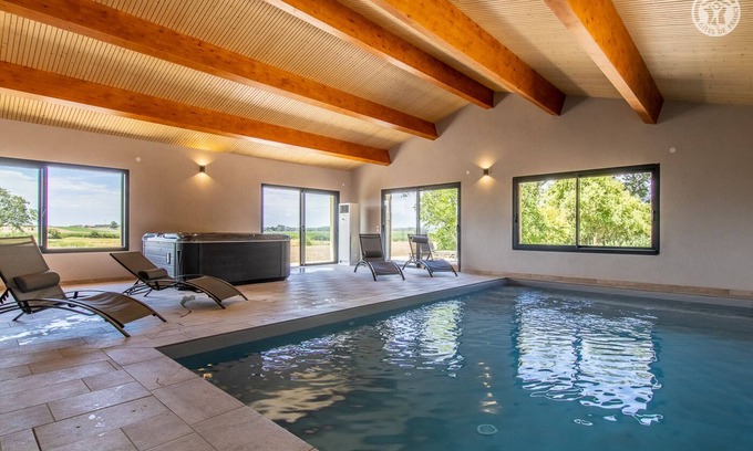 Charette Casa | Bourgogne Détente - "Loft de Varennes"