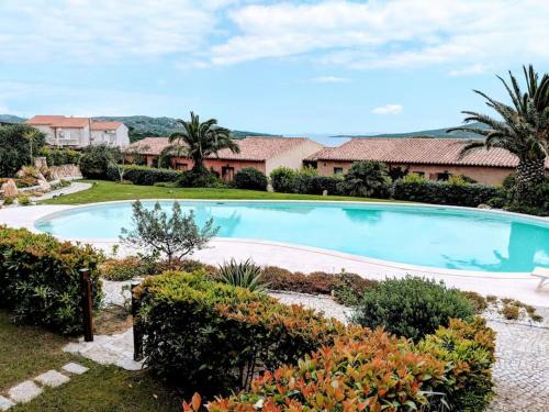 Porto Pozzo Apartamento | Boutique Apartment no 24 with Sea View and large Pool