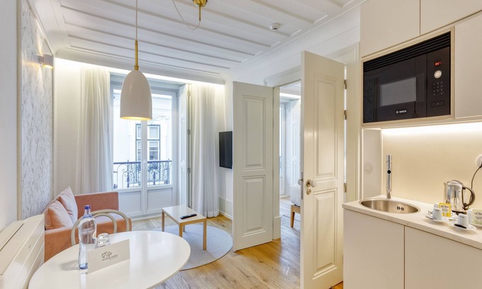 Encarnacao Hotel | Boutique Chiado Suites
