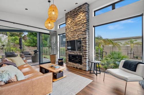 Mangawhai Heads Casa | Boutique Coastal Retreat with Bath Walk to Beach