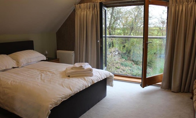 Wilby Apartamento | Boutique double room with countryside views