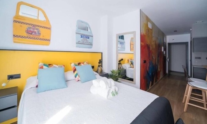 Almeria Centro Apartamento | Boutique La Gloria (Estudio 1B)