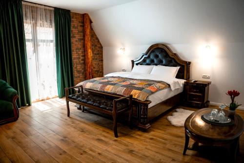 Ghimbav Cama Y Desayuno | Boutique Marlen