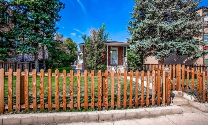 East Colfax Apartamento | Medical Stay Near Anschutz | $3499 All-Incl | Pets