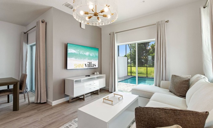 Loughman Casa | Boutique Retreat, Azzure Resort, Near Orlando And Disney By Shine Villas 6 Bedroom Townhouse