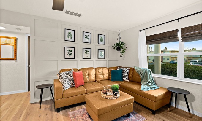 Indian Harbour Beach Apartamento | Boutique style Apt/Walk to Beach/Pet friendly