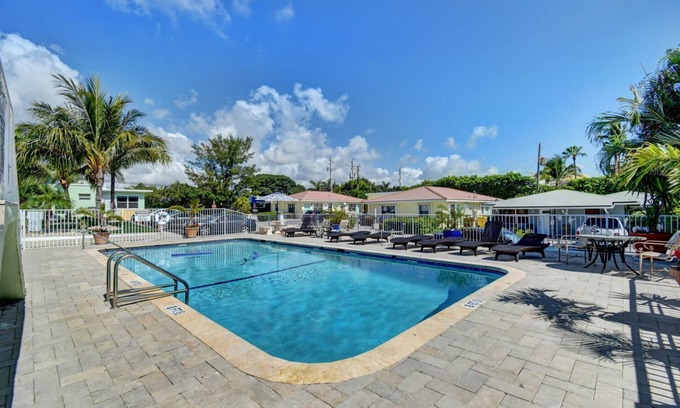 Ocean Ridge Apartamento | Apartamento estilo boutique con piscina a 600 pies de la playa